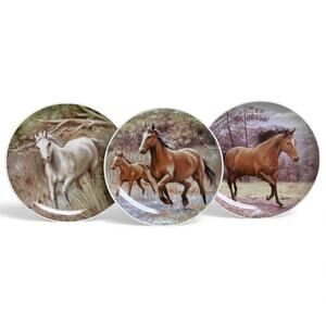 Tone World 2001 Hautman Brothers Art Running Horses Plates 8.25 Inches EUC